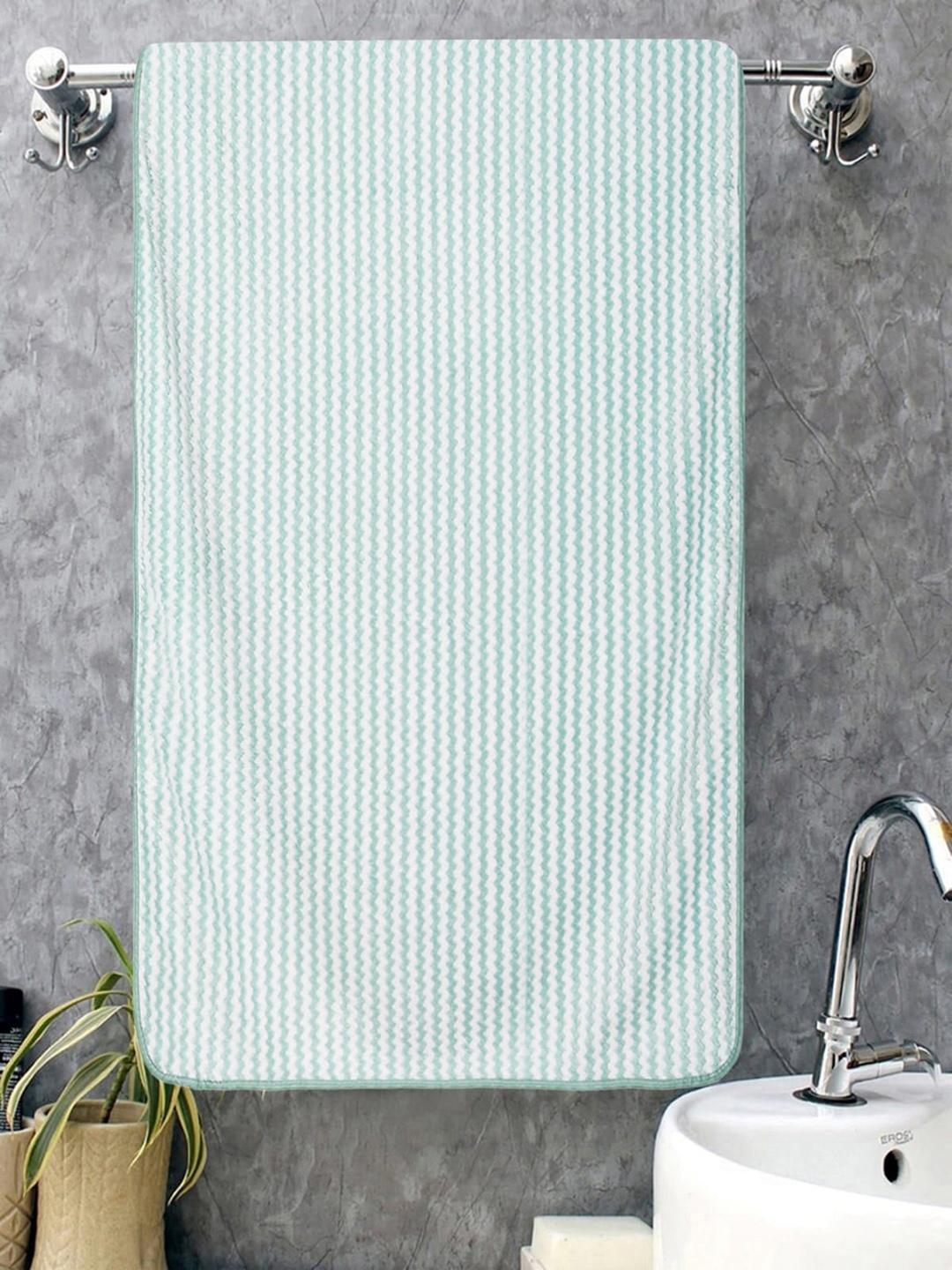 

Aura Green & White 2 Pieces Striped 350 GSM Super Soft Microfiber Bath Towels, Sea green