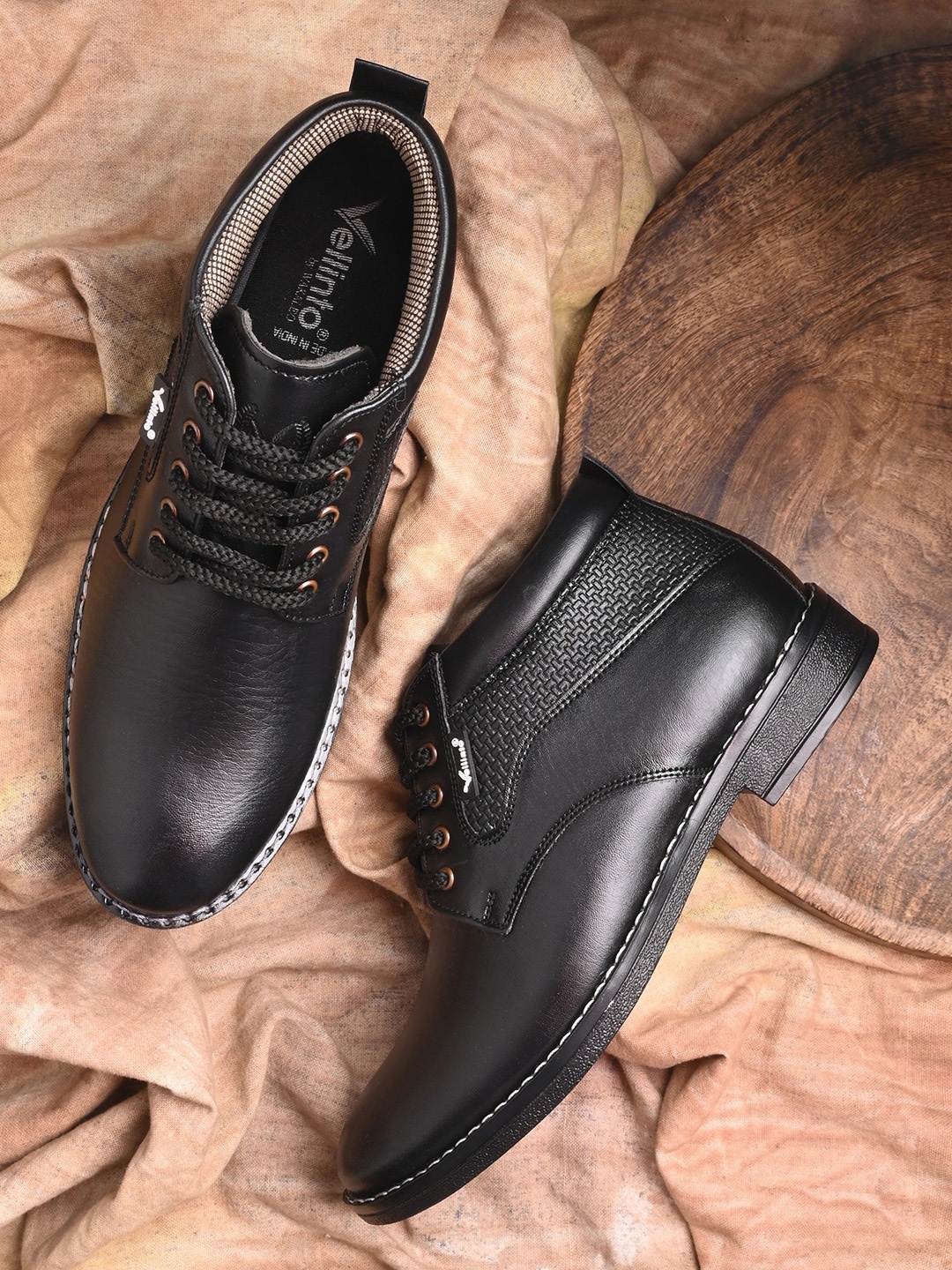 

Vellinto Men Mid-Top Lace-Up Regular Boots, Black