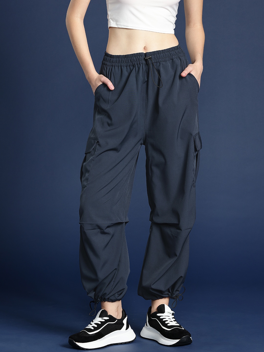 

Mast & Harbour Parachute Trouser, Navy blue