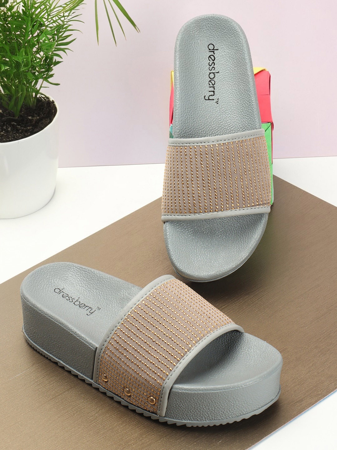 

DressBerry Grey Embellished Open Toe Flatform Heels