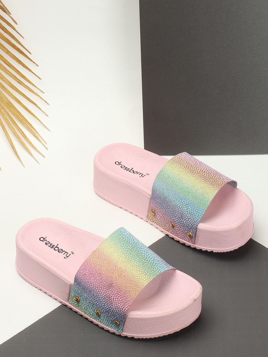 

DressBerry Pink Textured Flatform Heel