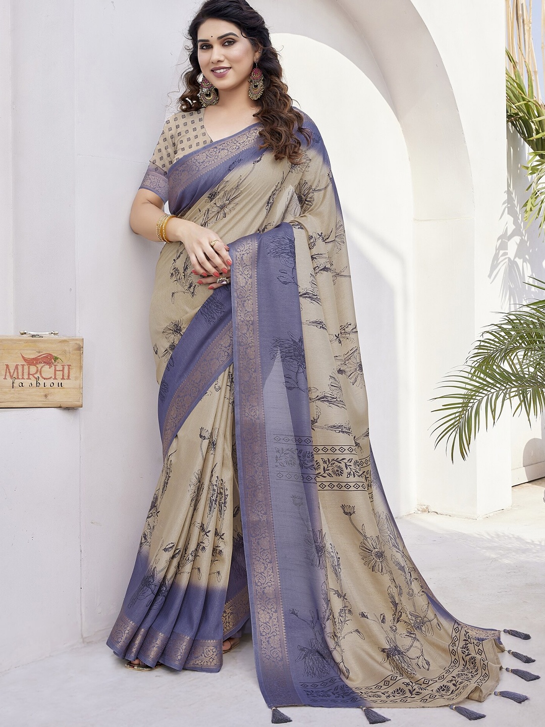 

MIRCHI FASHION Beige Floral Printed Zari Saree