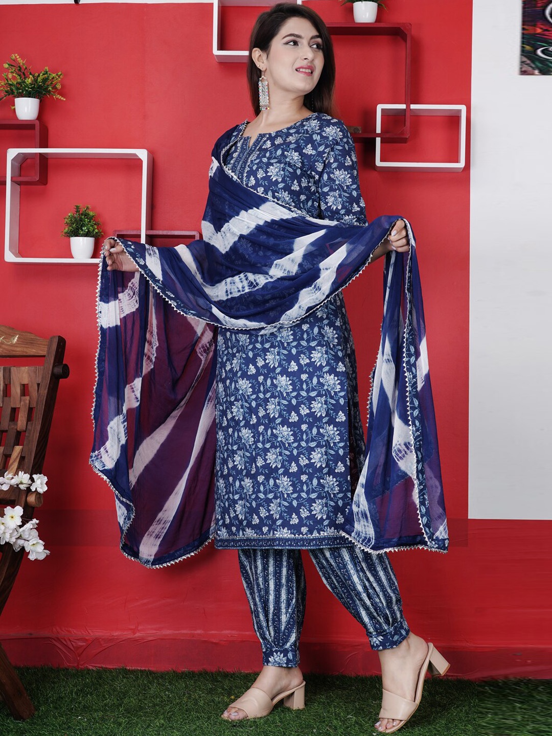 

D K W Floral Printed Gotta Patti Pure Cotton Kurta With Salwar & Dupatta, Navy blue