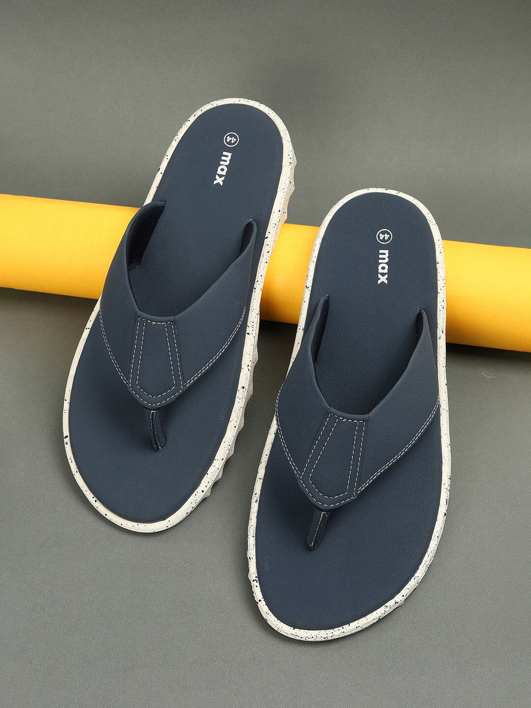 

max Men Thong Flip-Flops, Blue