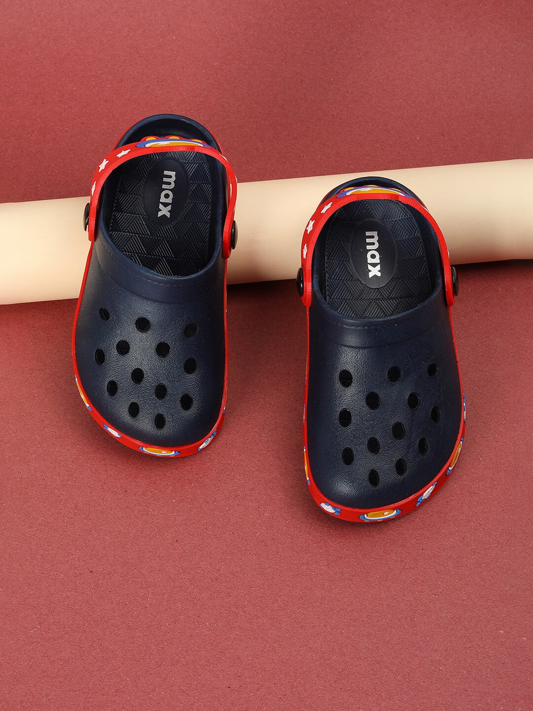 

max Boys Self Design Clogs, Navy blue