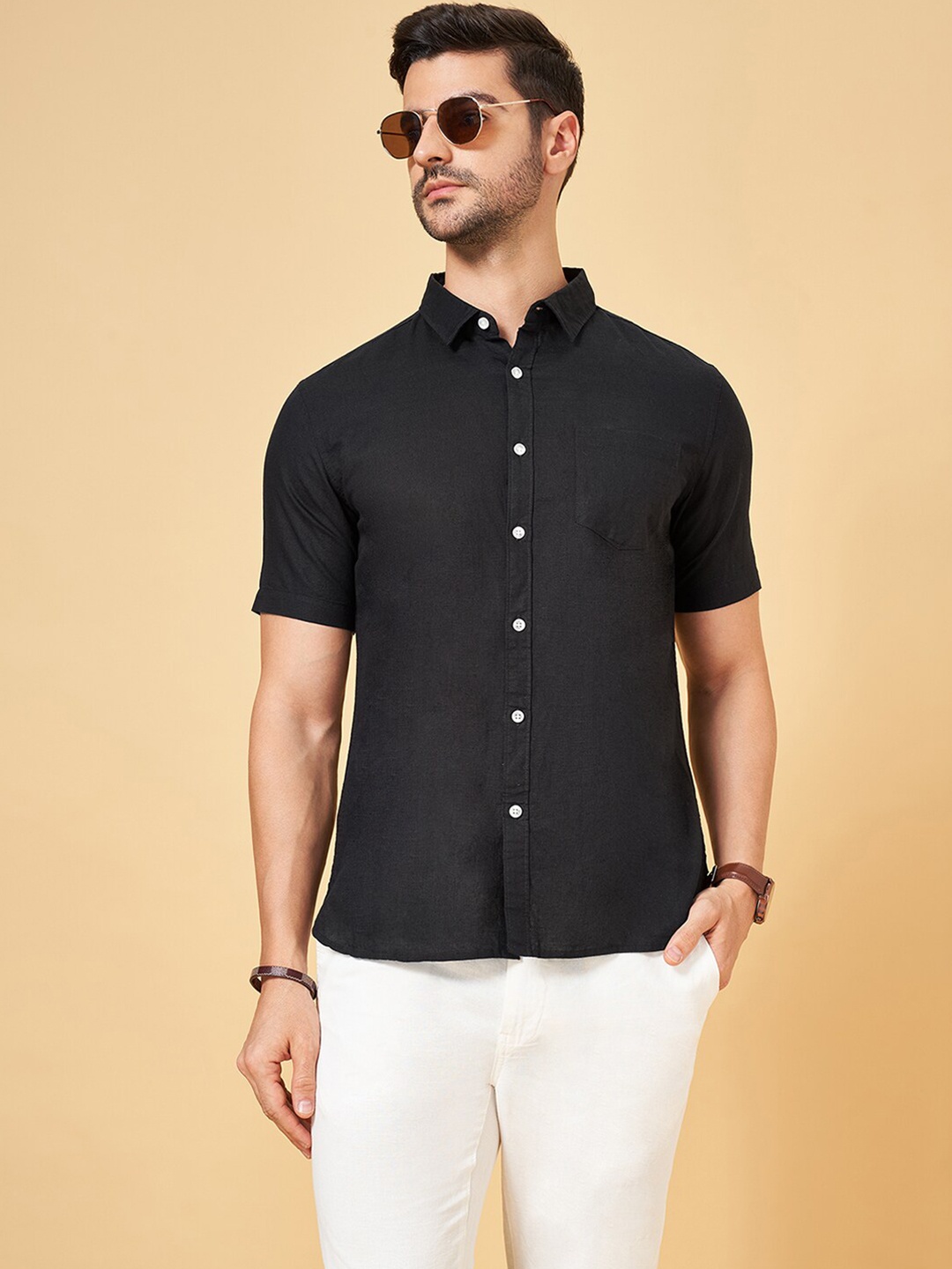 

BYFORD by Pantaloons Cotton Spread Collar Short Sleeves Opaque Casual Shirt, Black