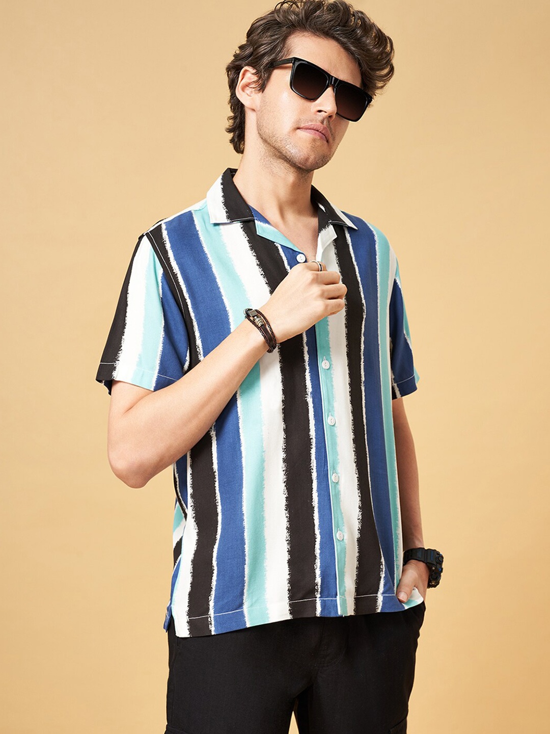 

People Blue Slim Fit Opaque Striped Casual Shirt