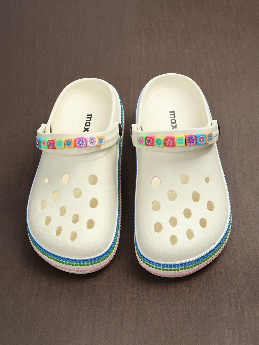 

max Girls Self Design Clogs, White