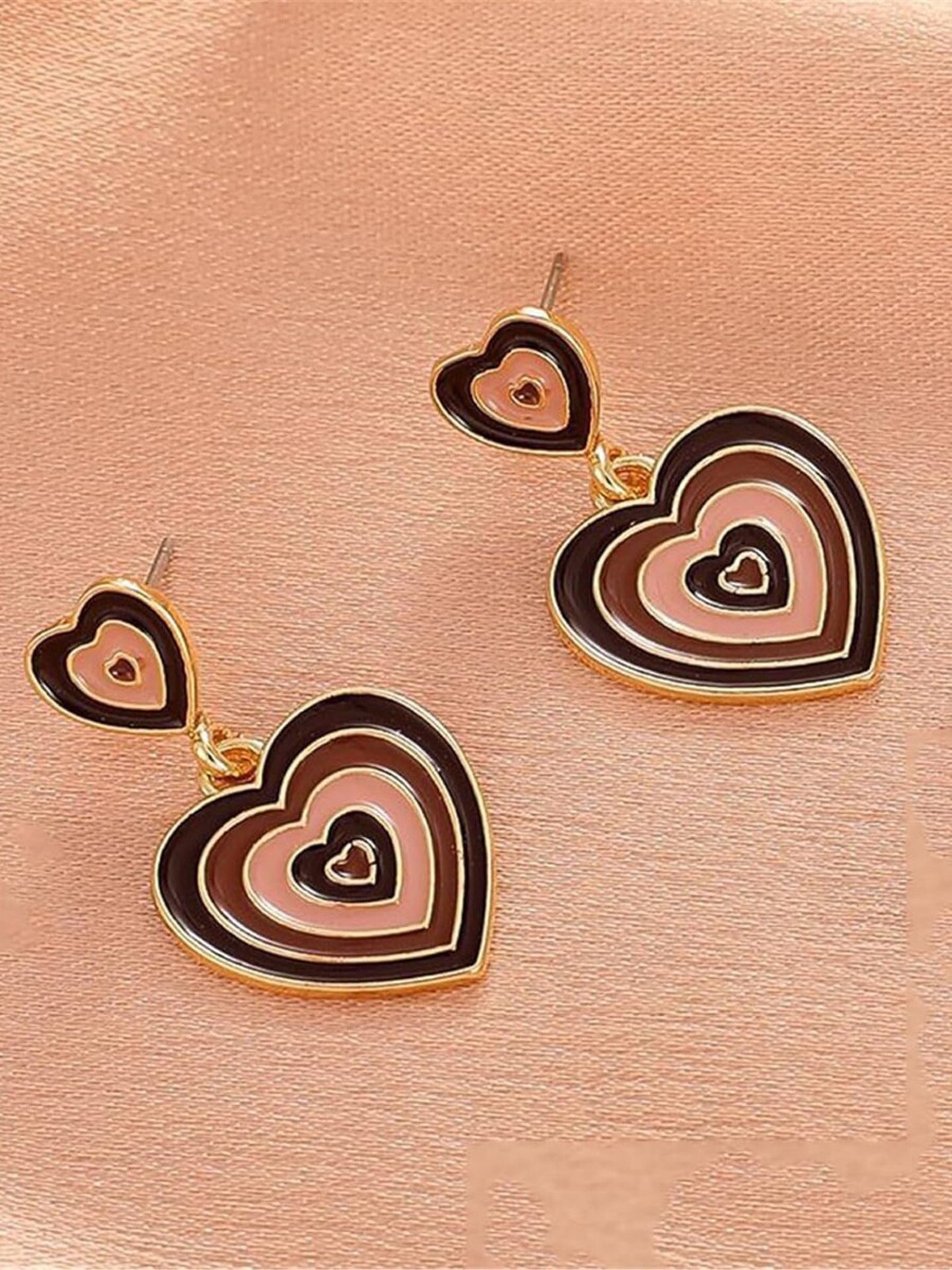 

EL REGALO Gold-Plated Heart Shaped Drop Earrings