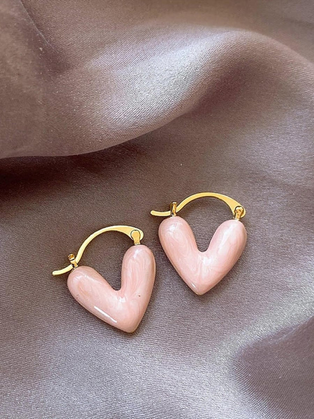 

EL REGALO Alloy Heart Shaped Hoop Earrings, Gold