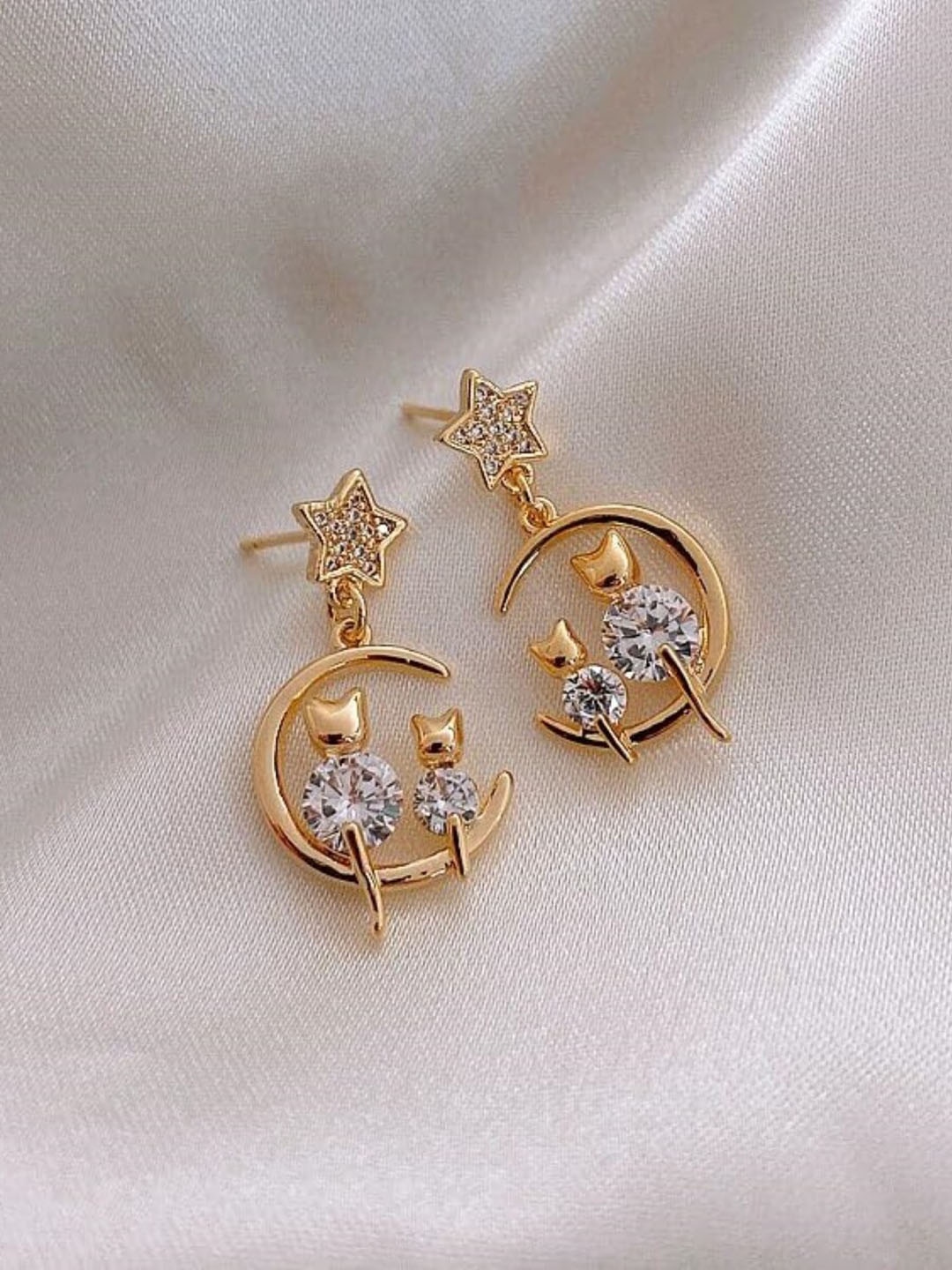 

EL REGALO Gold-Plated Star Shaped Drop Earrings