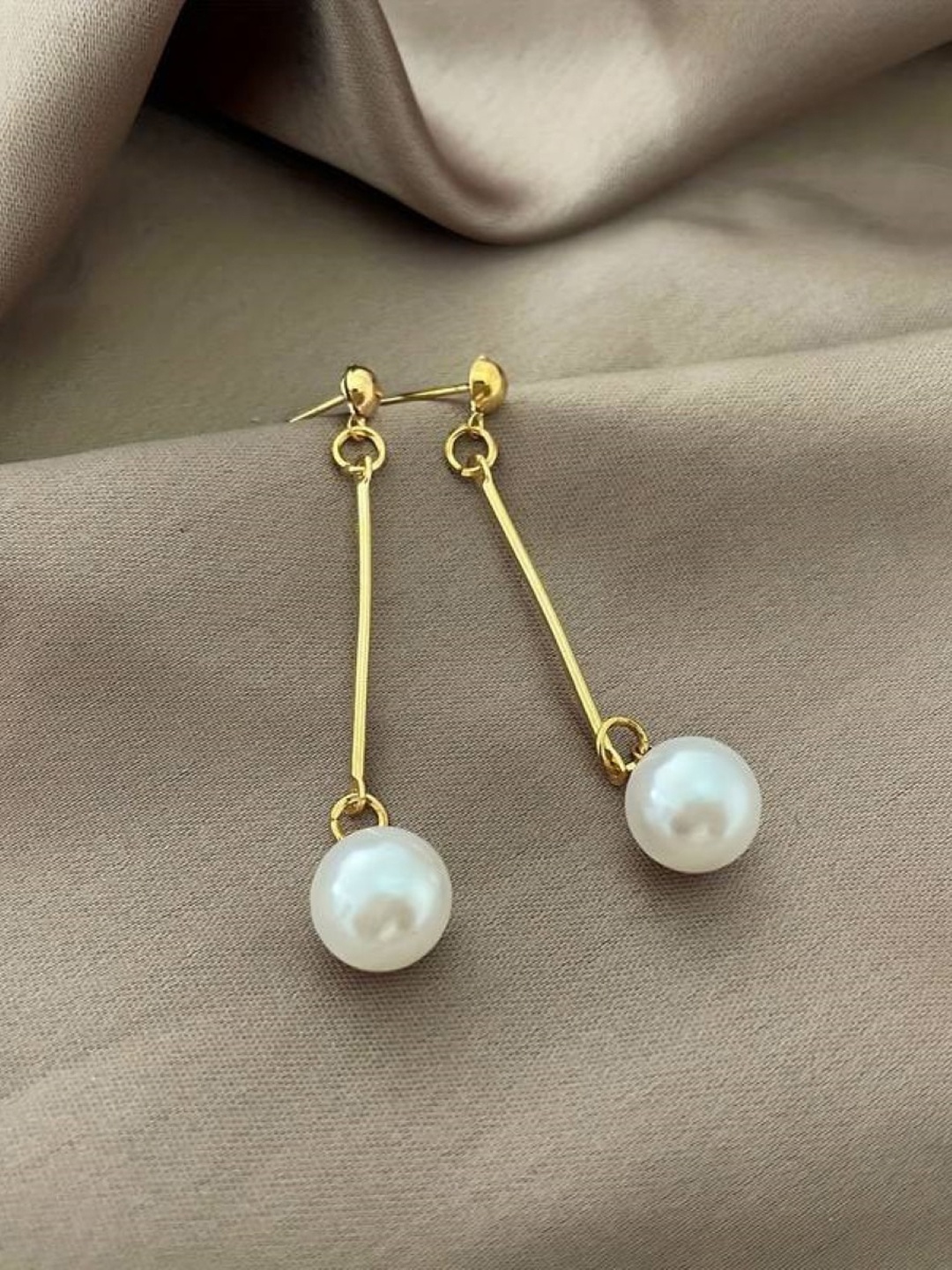 

EL REGALO Contemporary Drop Earrings, Gold