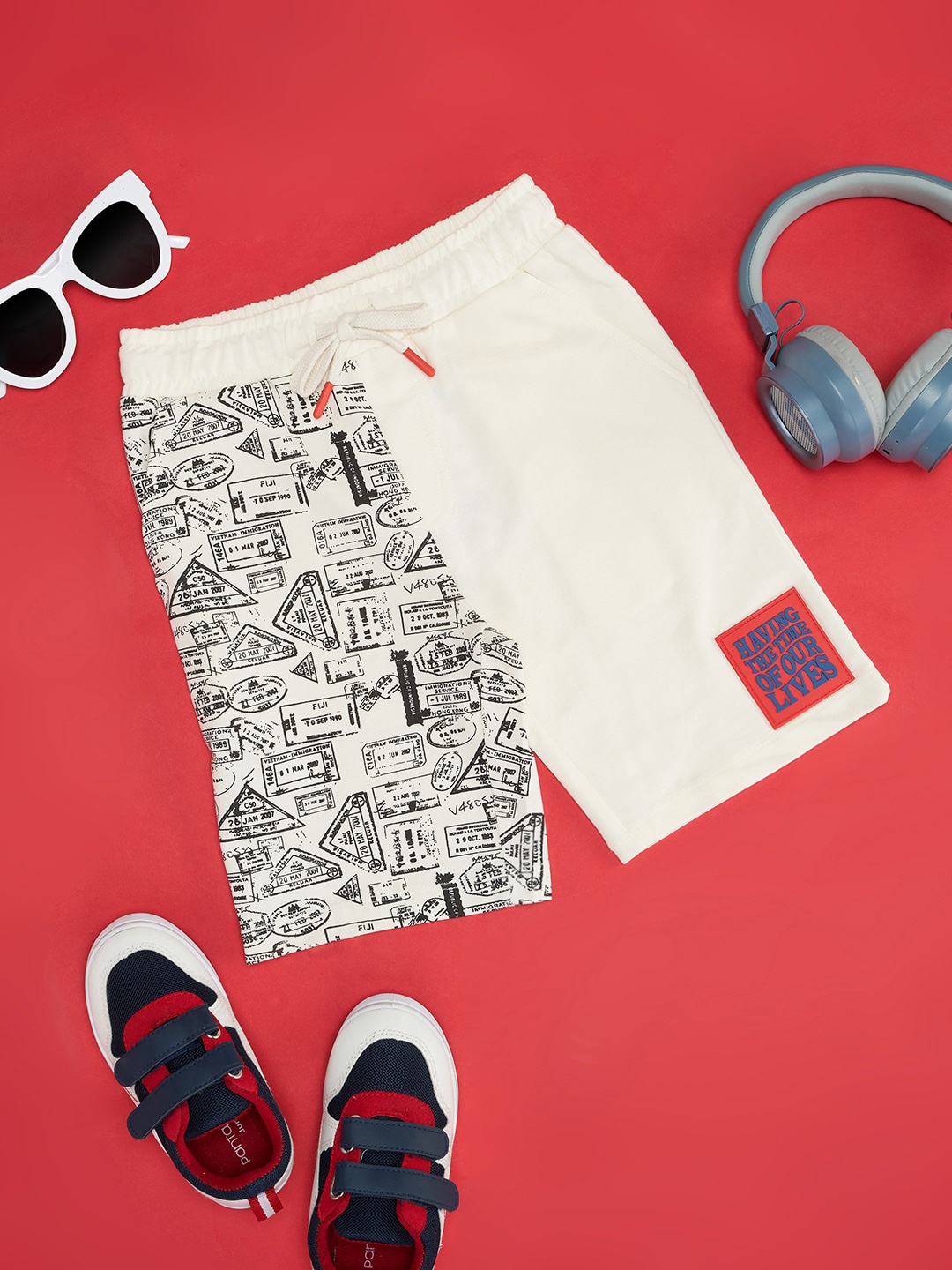 

Pantaloons Junior Boys Typography Printed Pure Cotton Shorts, White