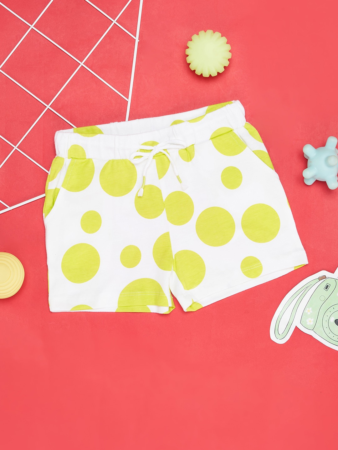 

Pantaloons Junior Girls Geometric Printed Mid-Rise Pure Cotton Shorts, Yellow