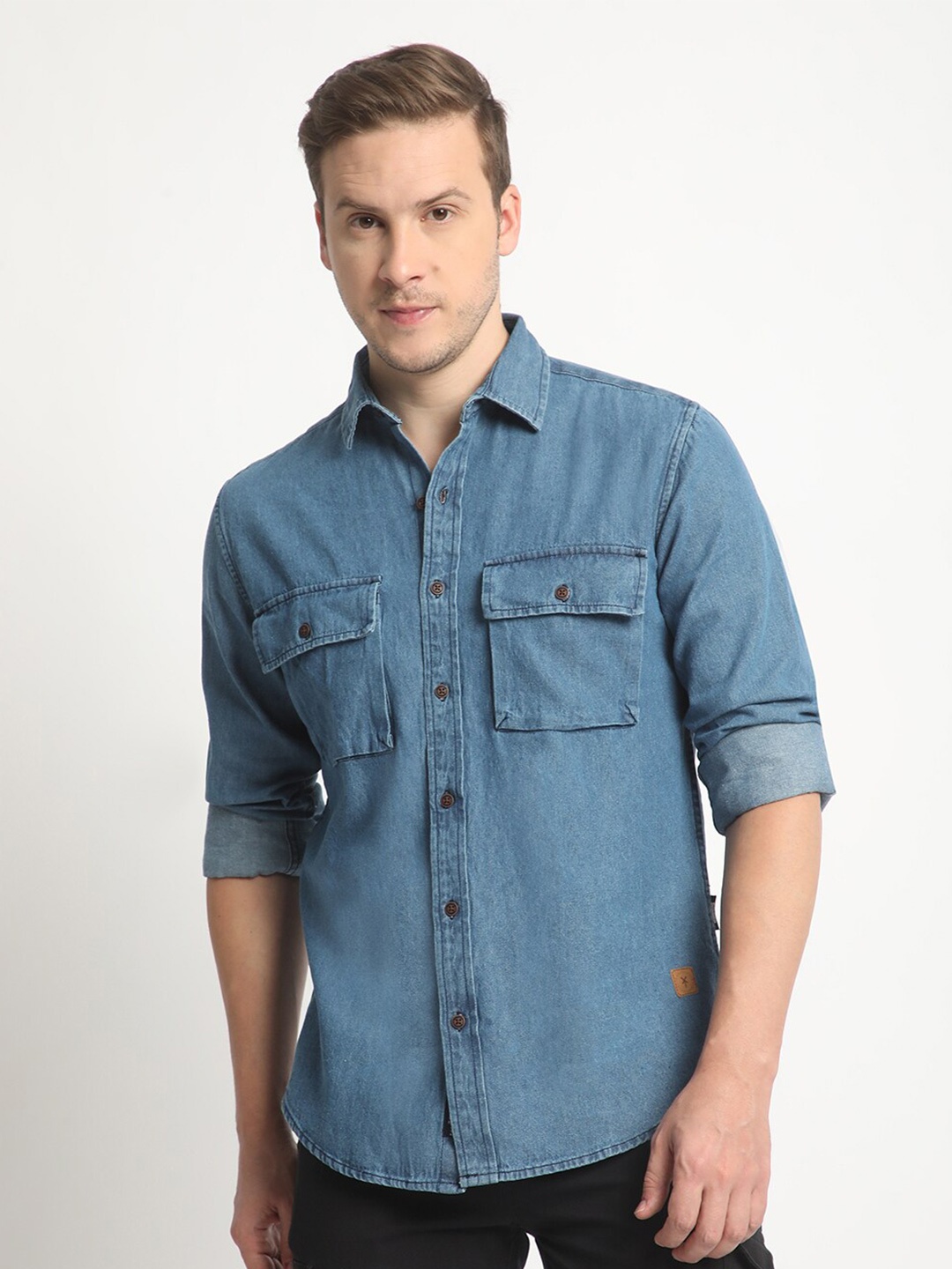 

The Roadster Lifestyle Co. Pure Cotton Spread Collar Denim Casual Shirt, Blue