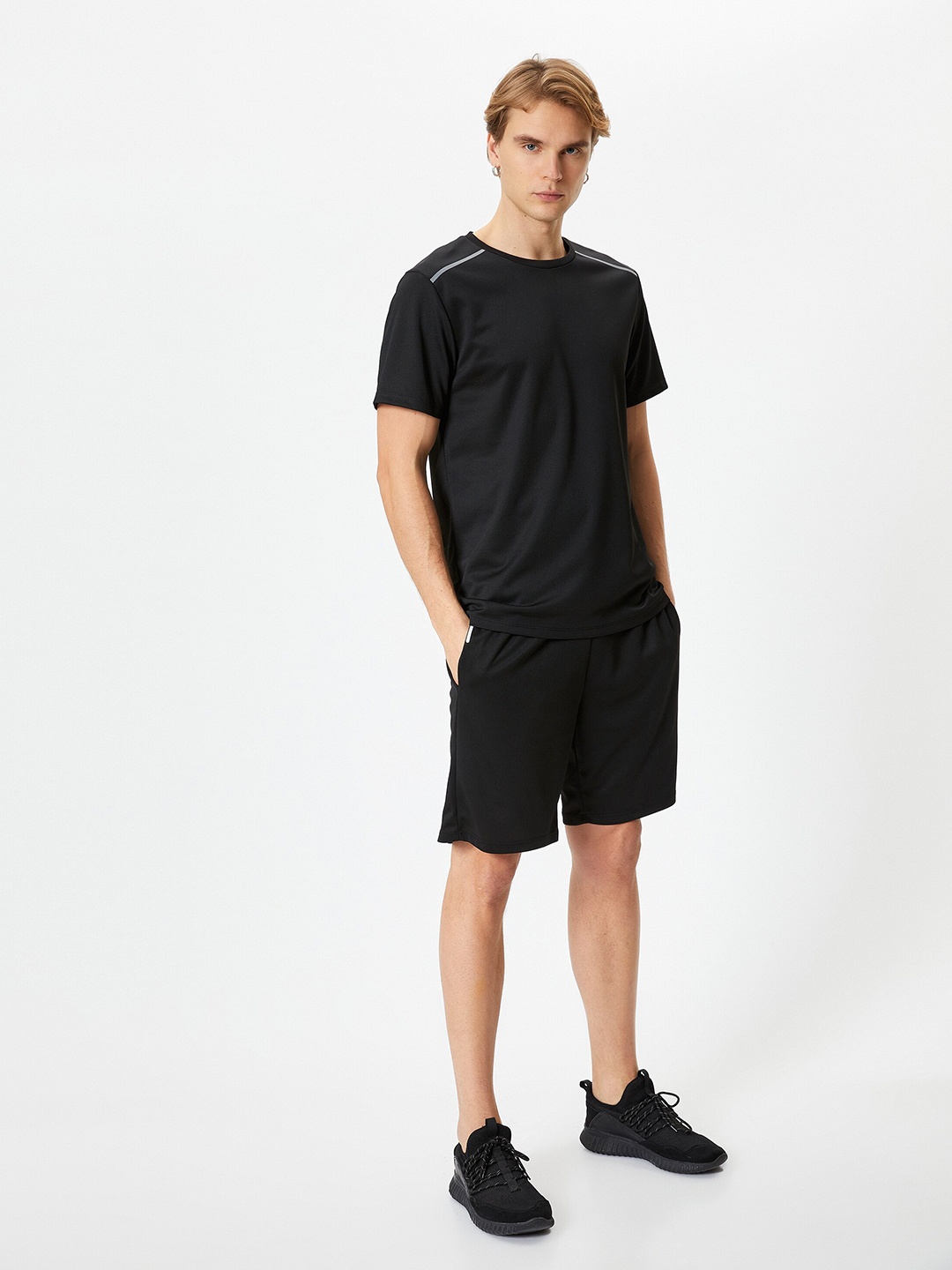 

Koton Round Neck Short Sleeves T-shirt, Black