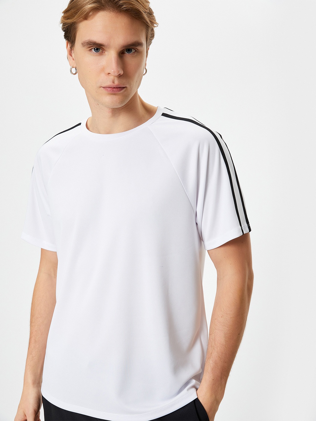 

Koton Round Neck Short Sleeves Cotton T-shirt, White