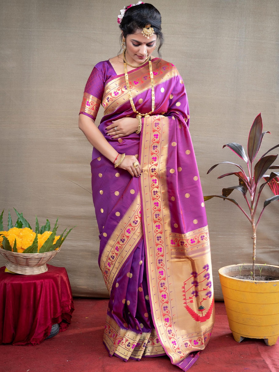 

Royal Rajgharana Saree Ethnic Motifs Woven Design Zari Pure Silk Banarasi Sarees, Purple