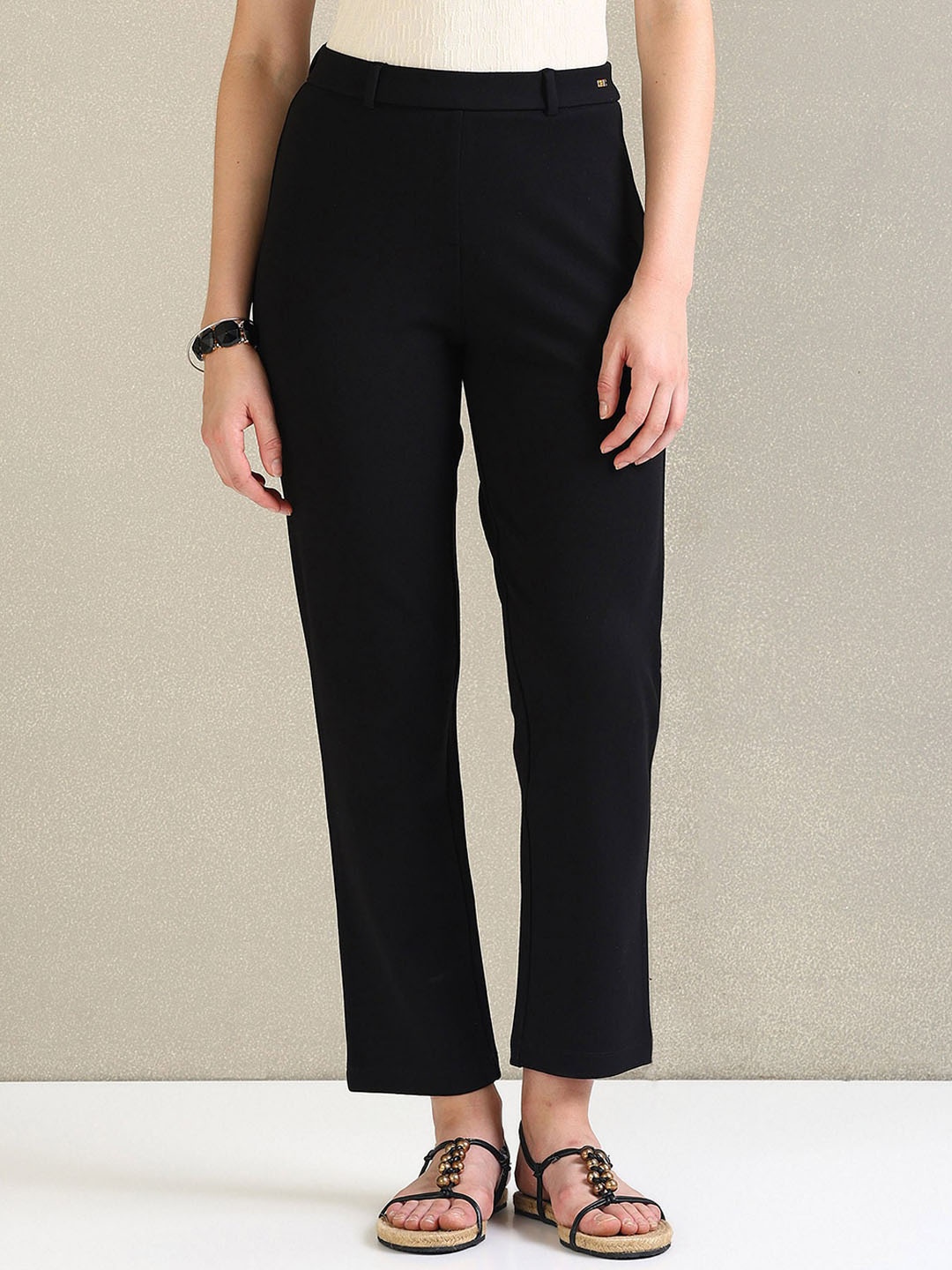 

U.S. Polo Assn. Women Tapered Fit Cigarette Trousers, Black