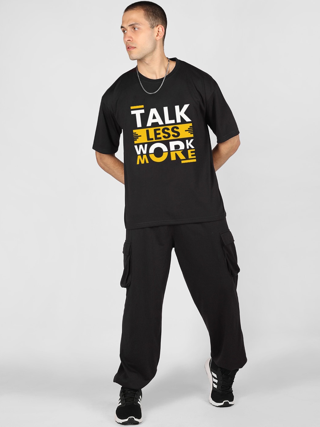 

CHKOKKO Printed Short Sleeves T-Shirt With Joggers, Black