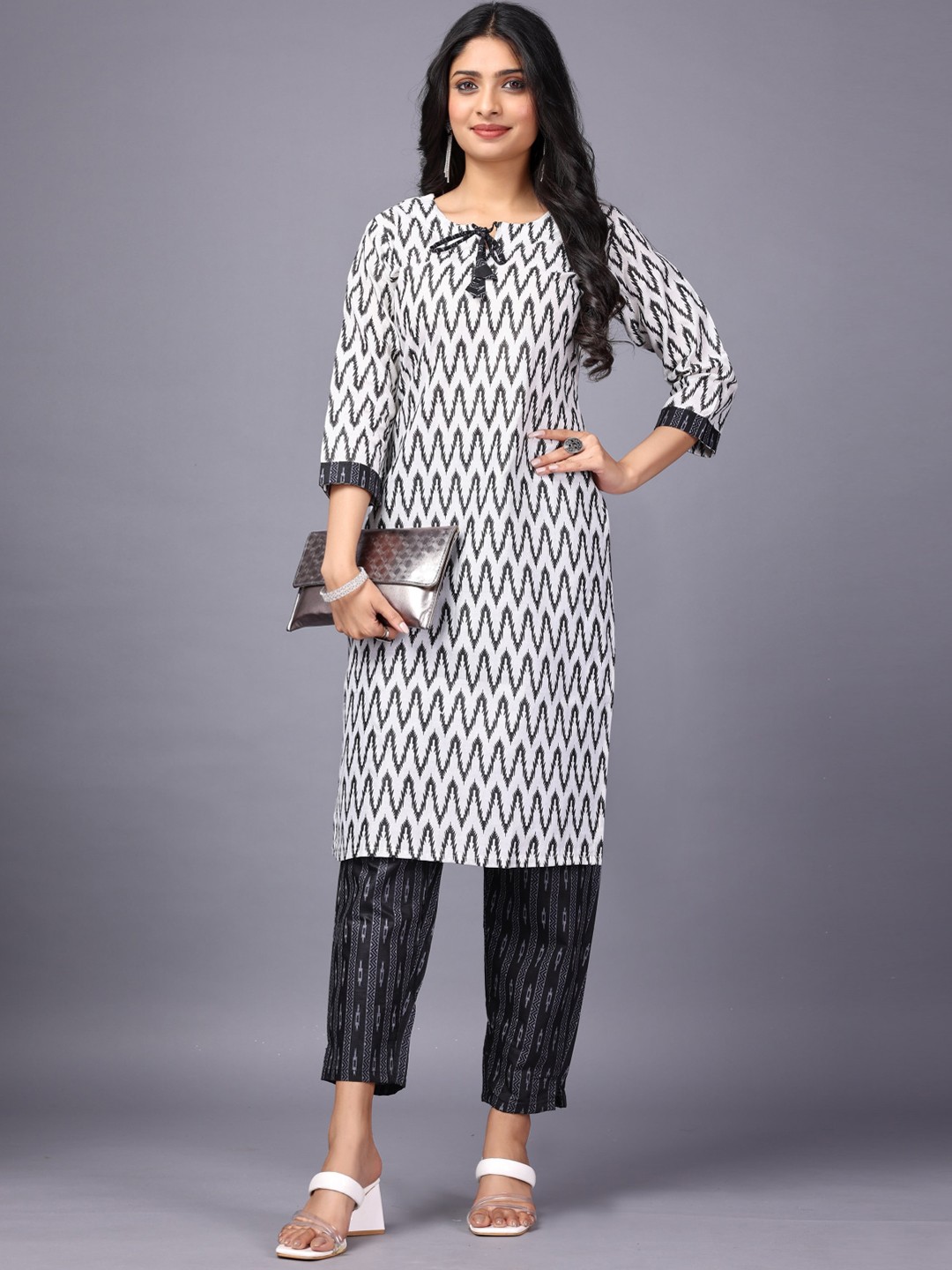 

Anouk White Chevron Printed Straight Kurta with Trousers