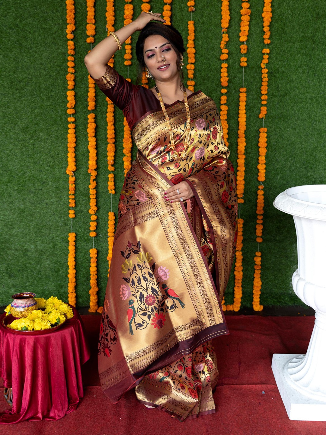 Royal Rajgharana Saree Saree Floral Design Zari Pure Silk Banarasi Saree, Maroon