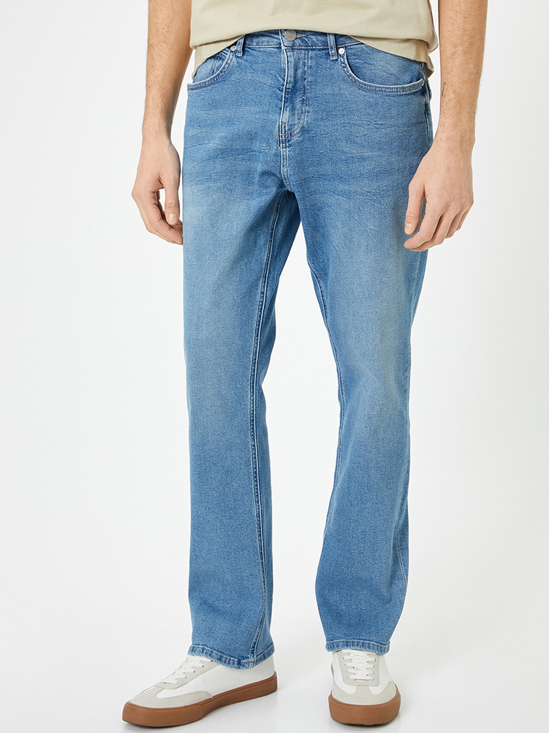 

Koton Men Relaxed Fit Stretchable Jeans, Blue