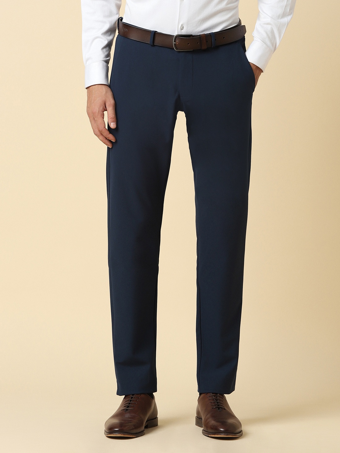 

Allen Solly Men Slim Fit Mid-Rise Formal Trouser, Navy blue