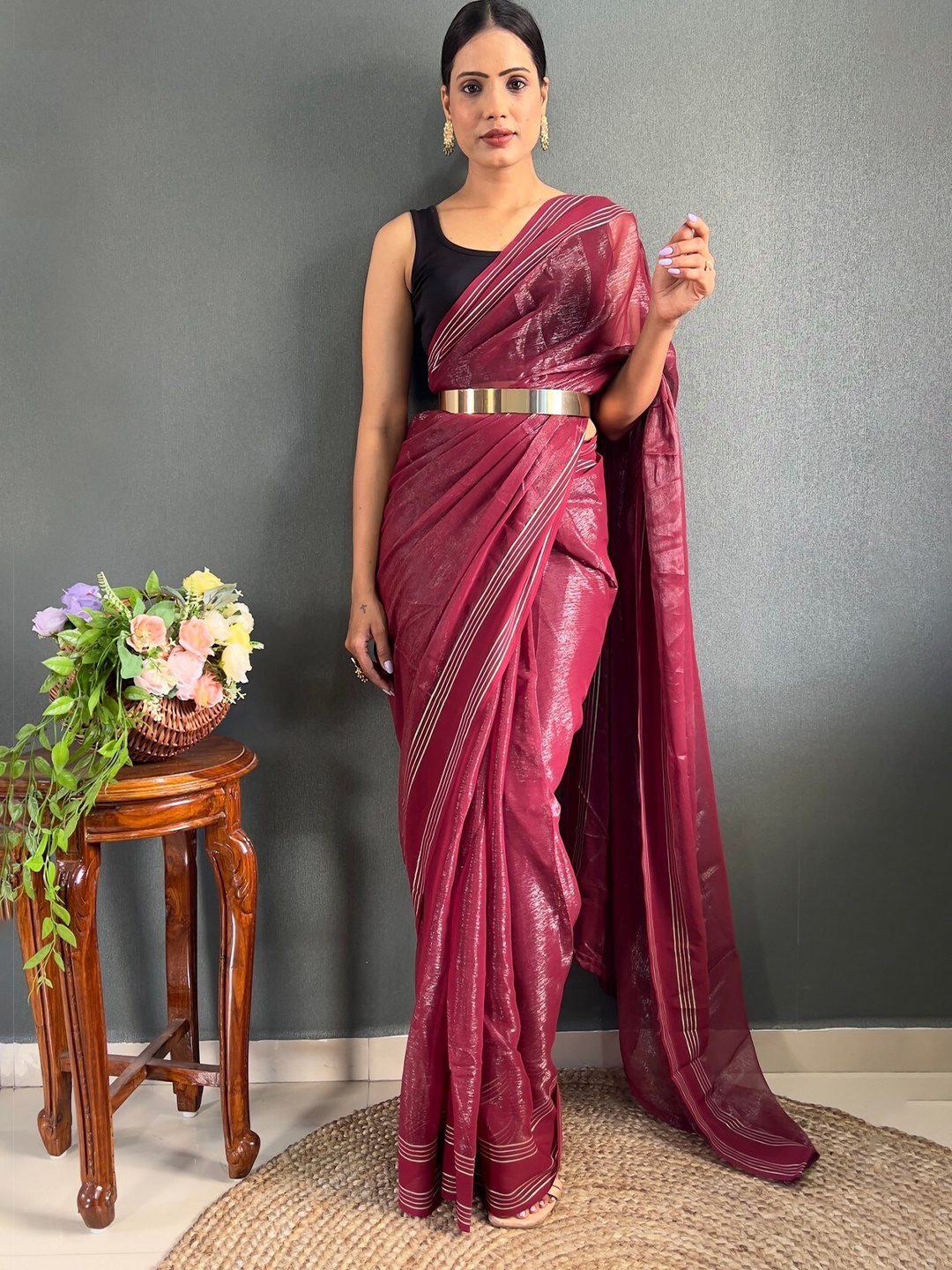 

ZILVIRA Striped Ready to Wear Saree, Maroon