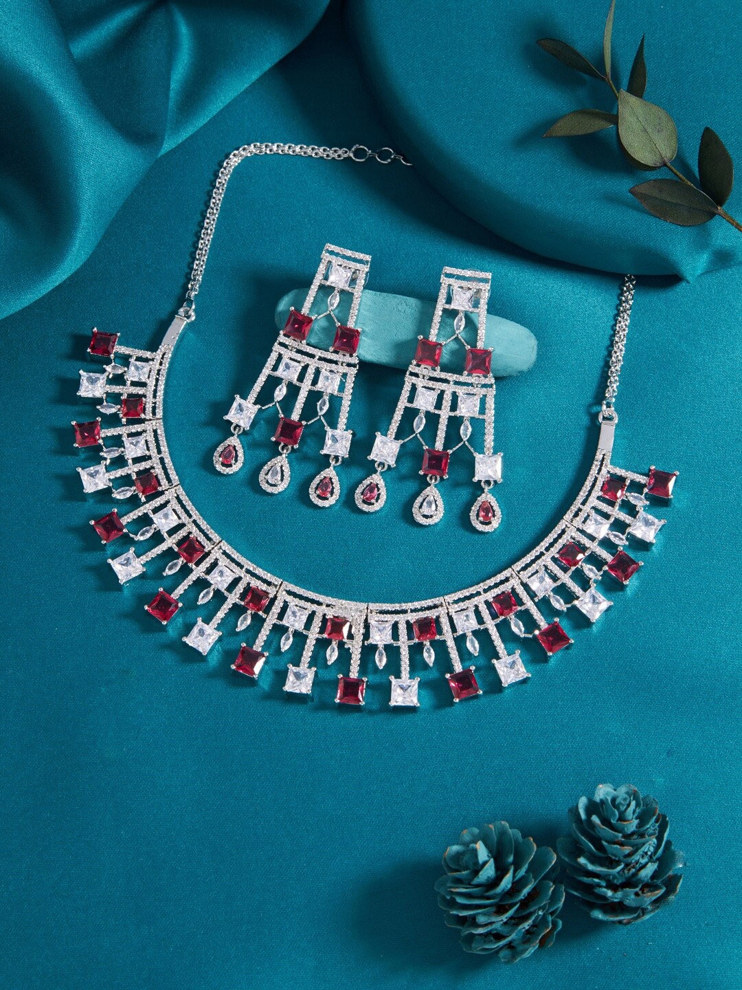 

SATJEWEL Silver-Plated Stones Studded Necklace With Earrings