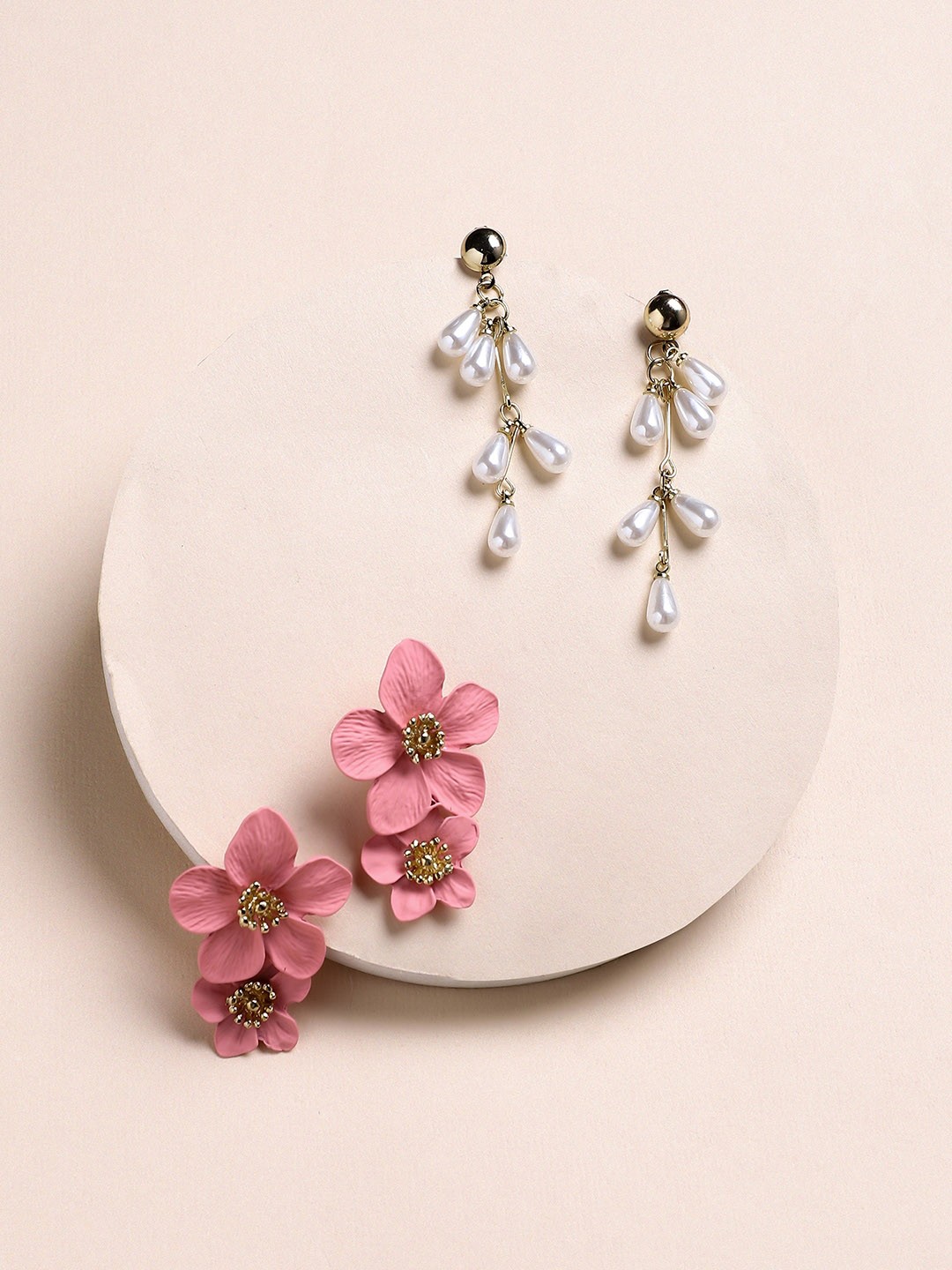 

SOHI Set Of 2 Gold Plated Contemporary Drop Earrings