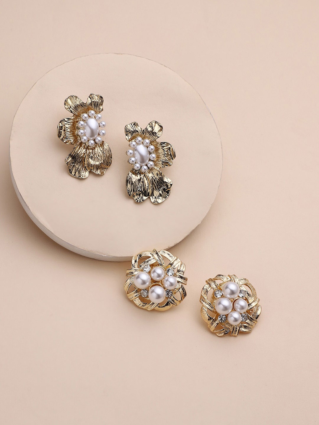 

SOHI Set Of 2 Gold-Plated Floral Studs