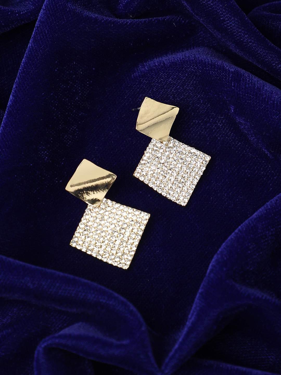 

SOHI Gold-Plated Contemporary Drop Earrings