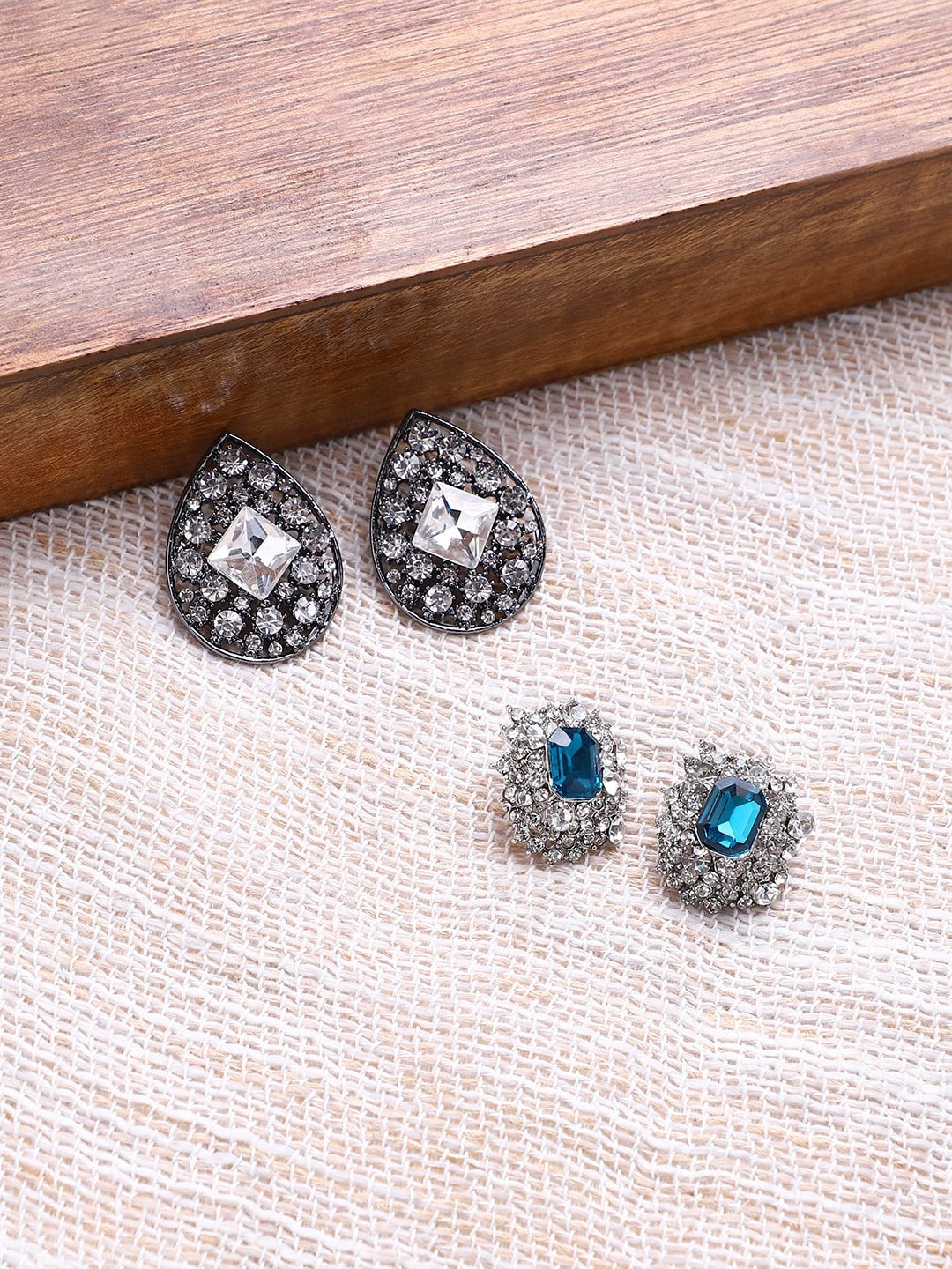 

SOHI Set Of 2 Silver-Plated Contemporary Studs Earrings, Blue