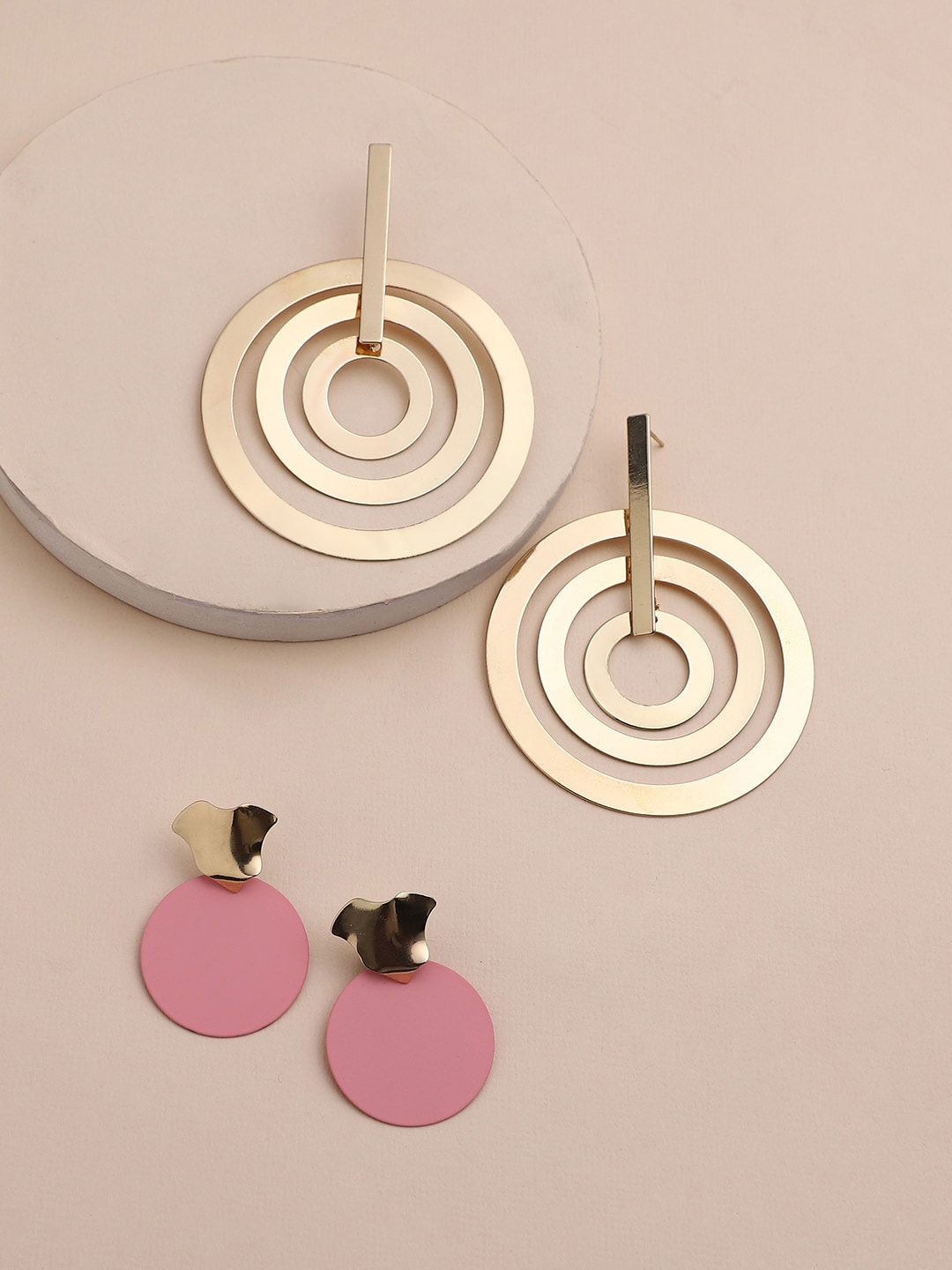 

SOHI Set Of 2 Gold-Plated Contemporary Drop Earrings
