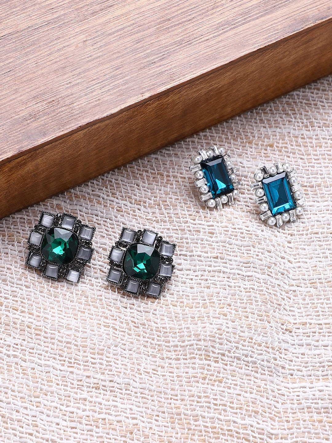 

SOHI Set Of 2 Silver-Plated Contemporary Studs
