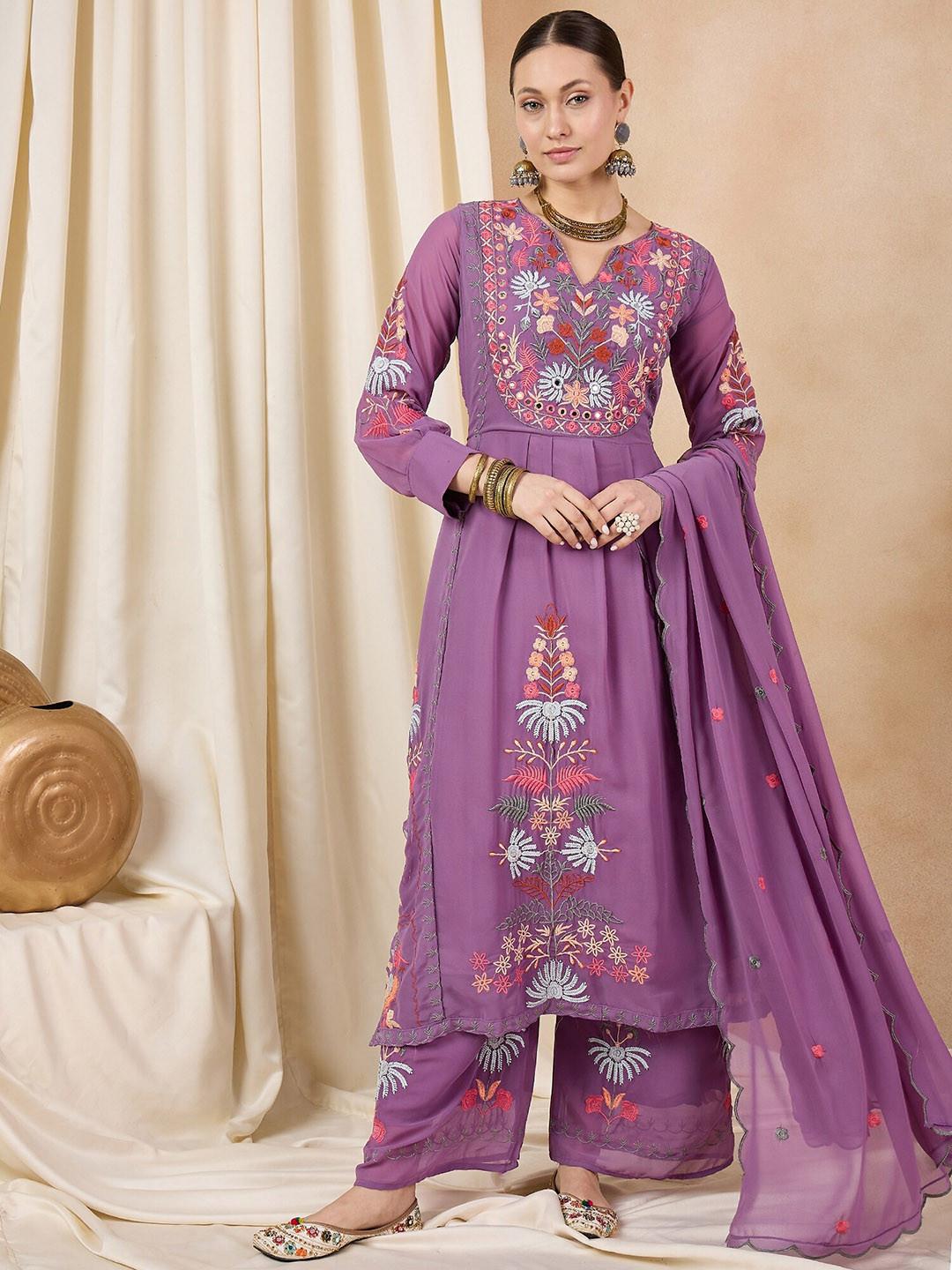 

KAVINDI Ethnic Motifs Embroidered Thread Work Straight Kurta With Palazzos & Dupatta, Purple
