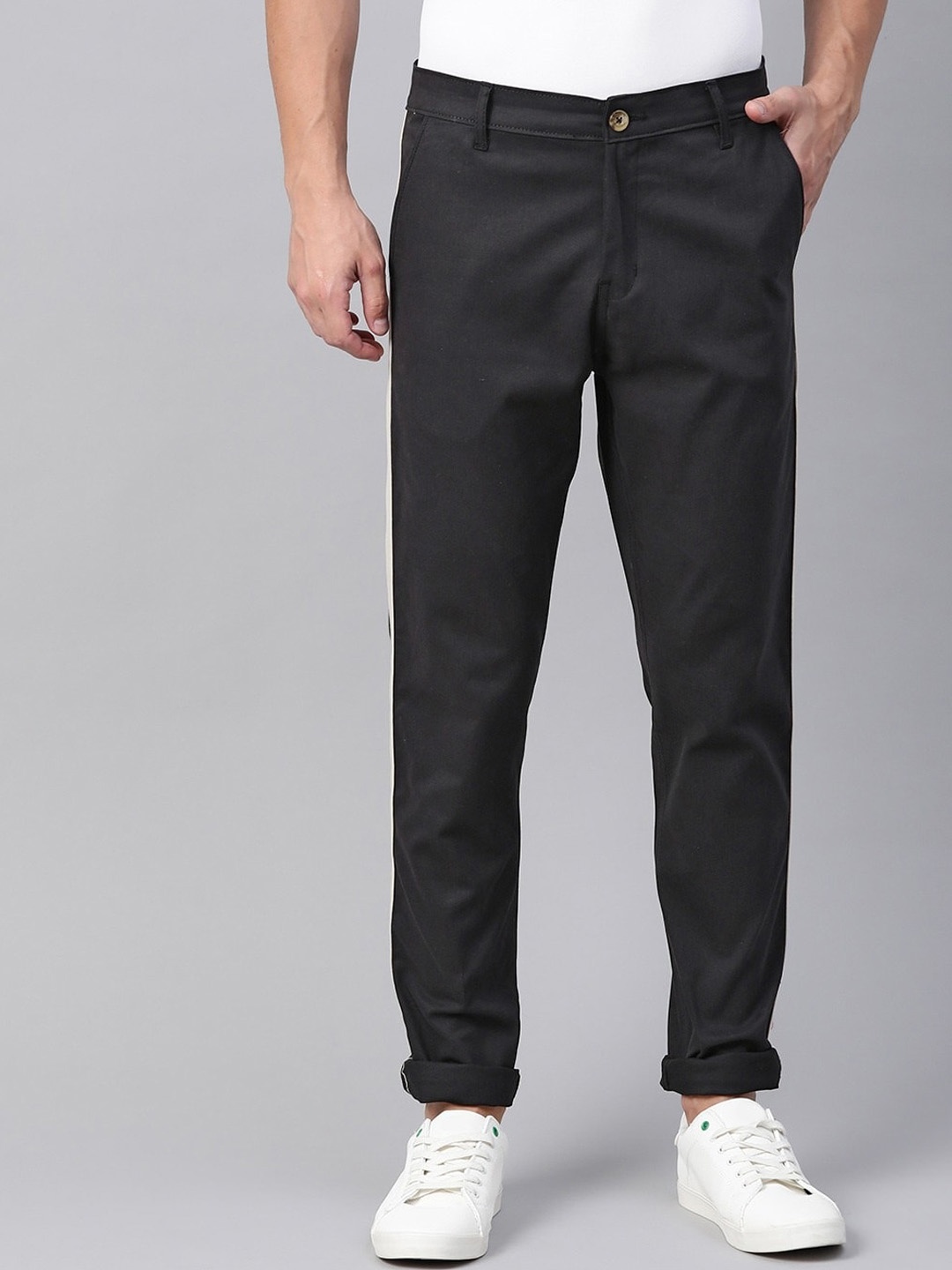 

Hubberholme Men Relaxed Regular Fit Cotton Chinos Trousers, Black
