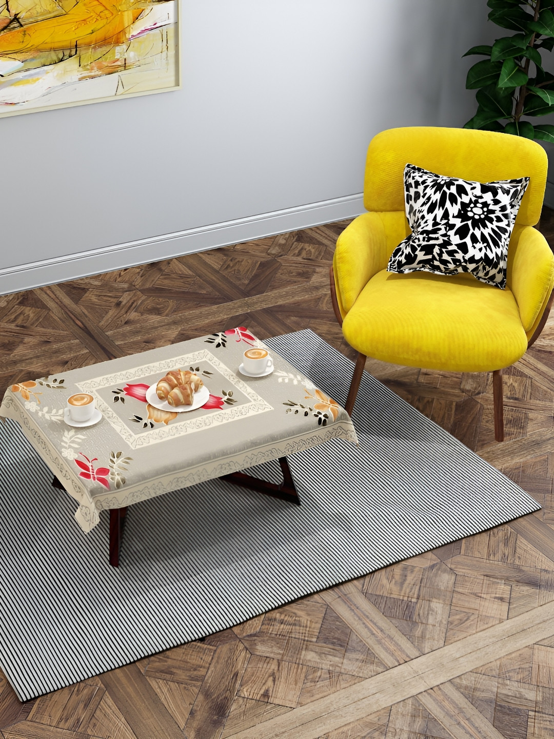 

BIGGER FISH Red & Beige Floral Rectangular 2 Seater Table Cover