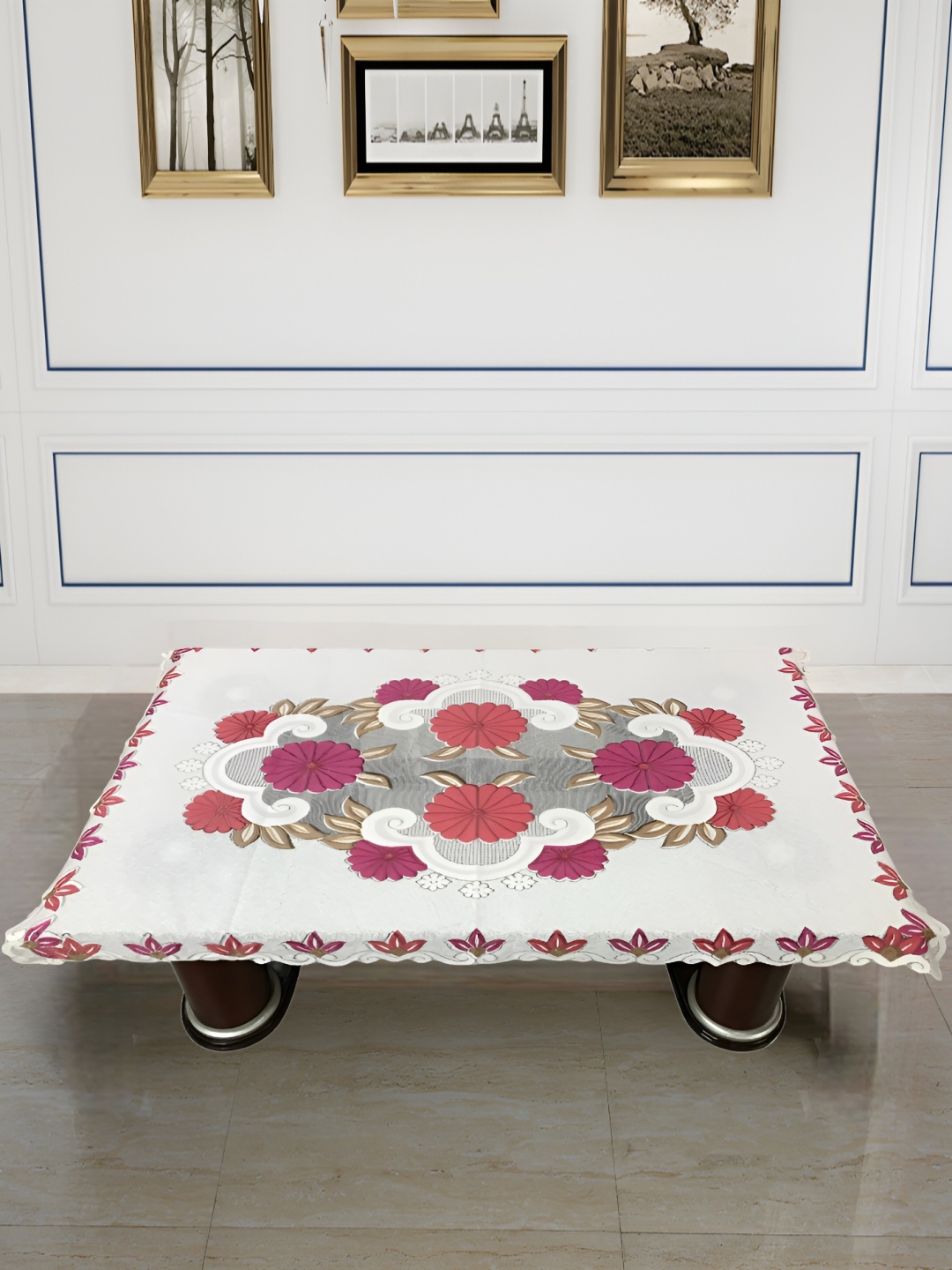 

BIGGER FISH Pink Printed Cotton 4-Seater Table Cover