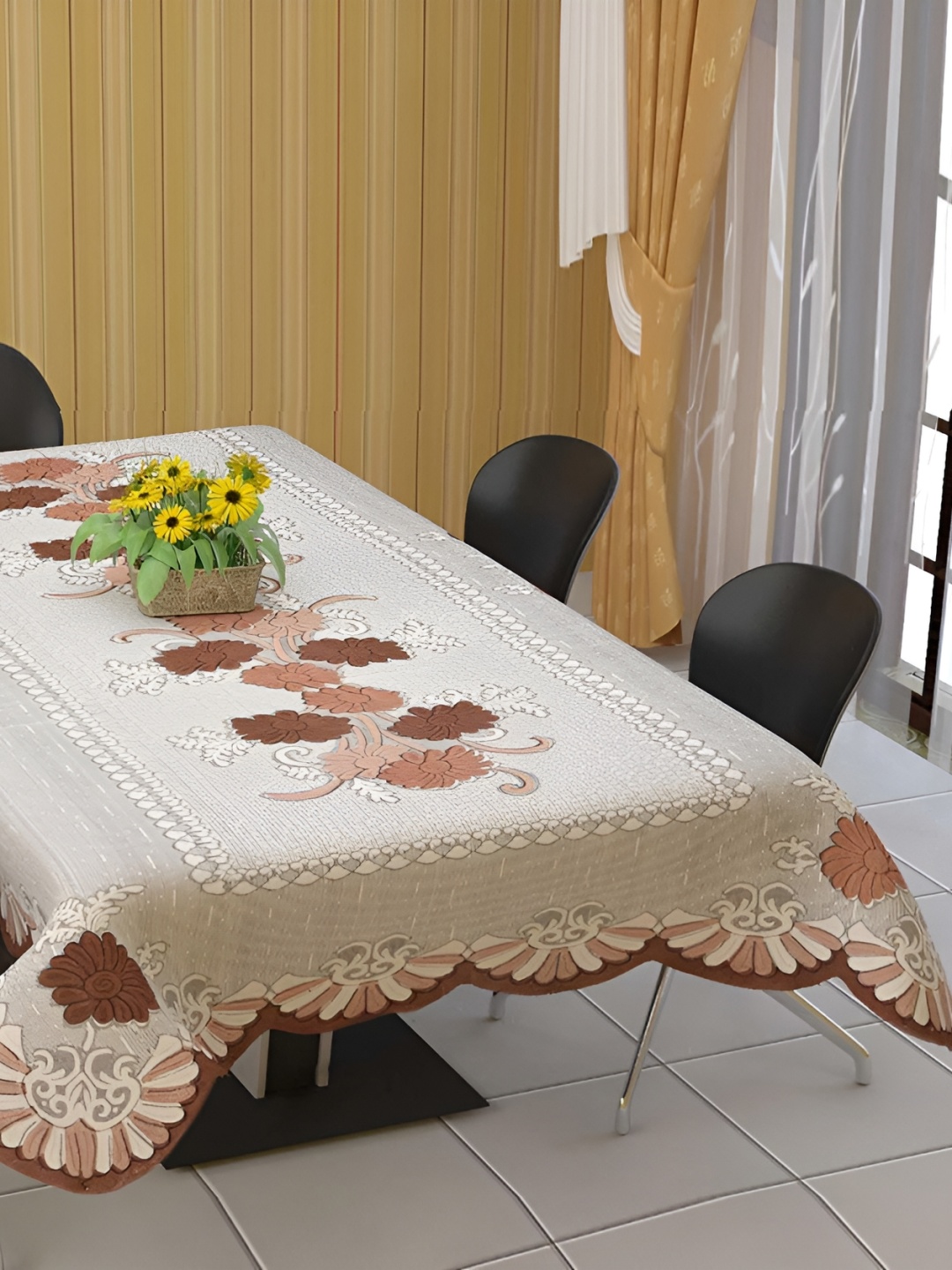 

BIGGER FISH Brown and Beige Cotton 6-Seater Table Cover