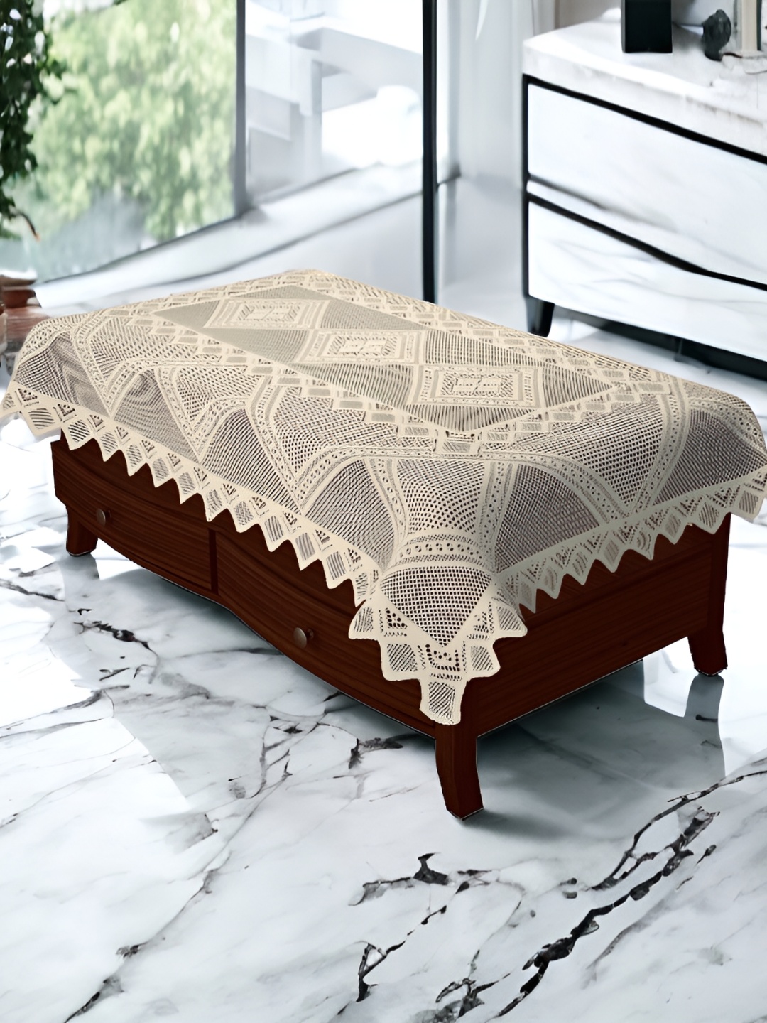 

BIGGER FISH Beige Geometric Embellished Cotton 4-Seater Table Cover