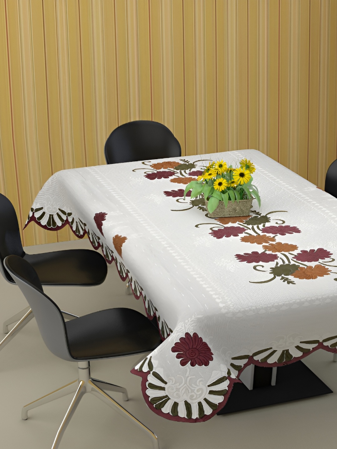 

BIGGER FISH Brown & White Cotton 6-Seater Table Cover