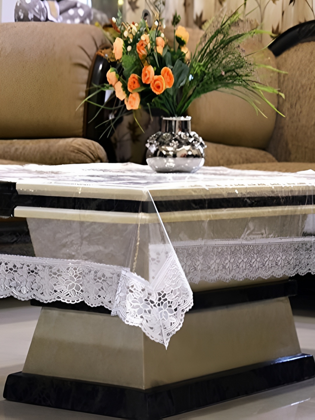 

BIGGER FISH White Rectangular 6-Seater Table Cover