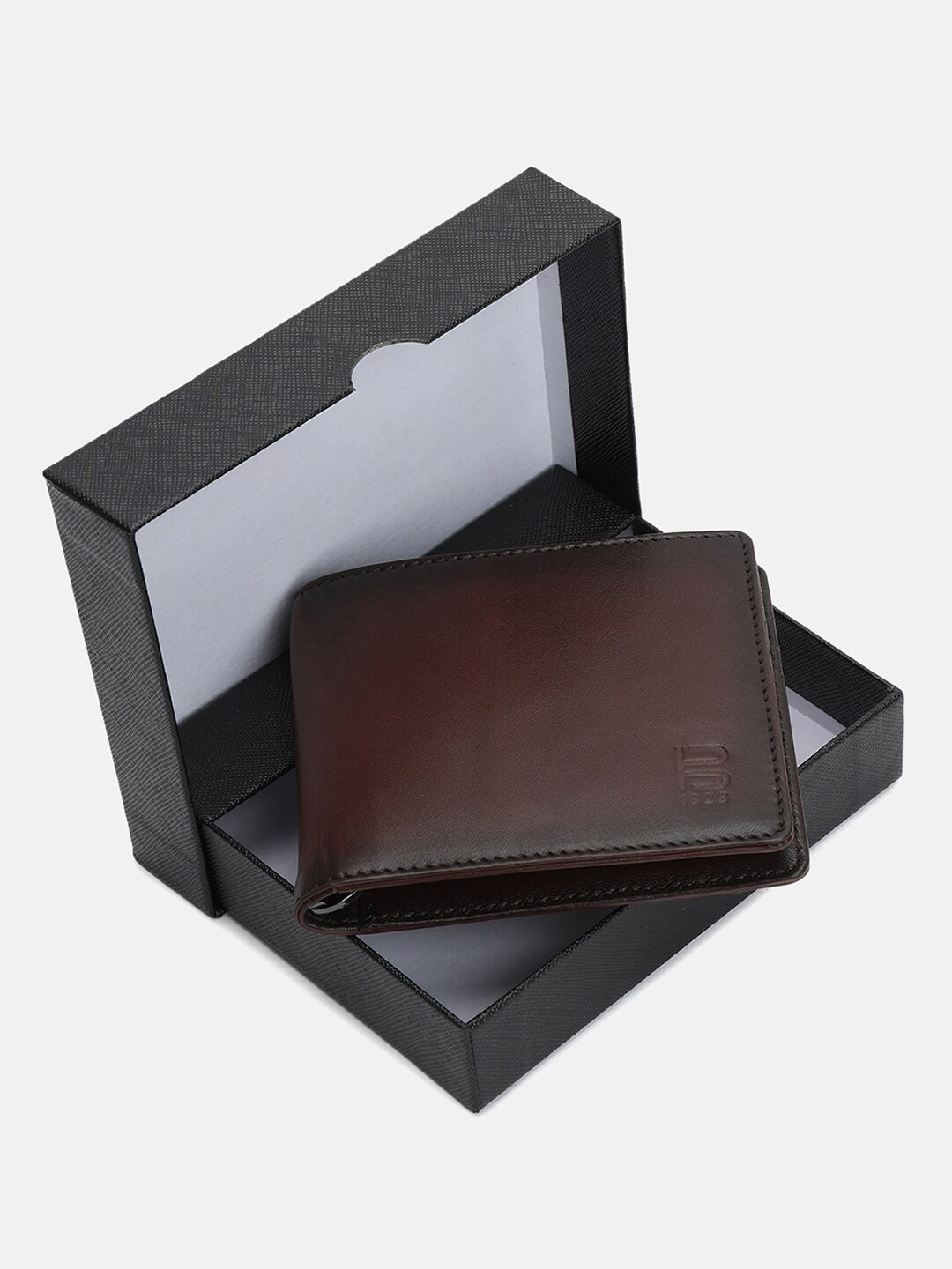 

BAGATT Capua Men Leather Two Fold Wallet, Brown