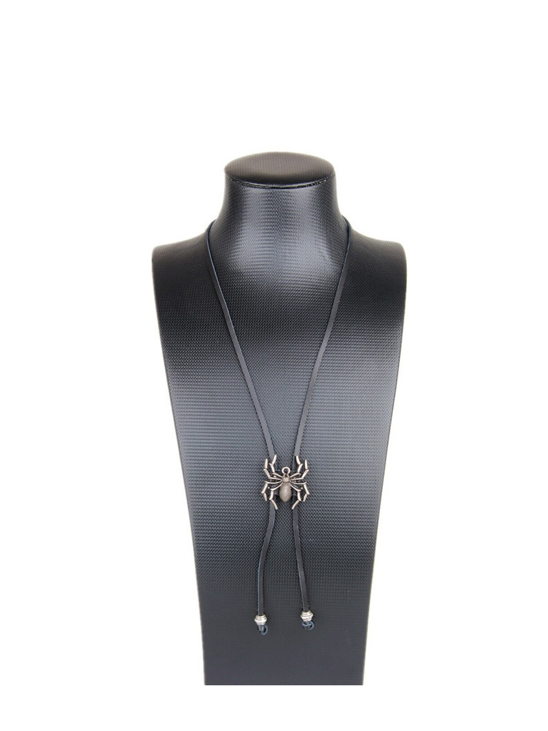 

EL REGALO Spider Shaped Necklace, Black