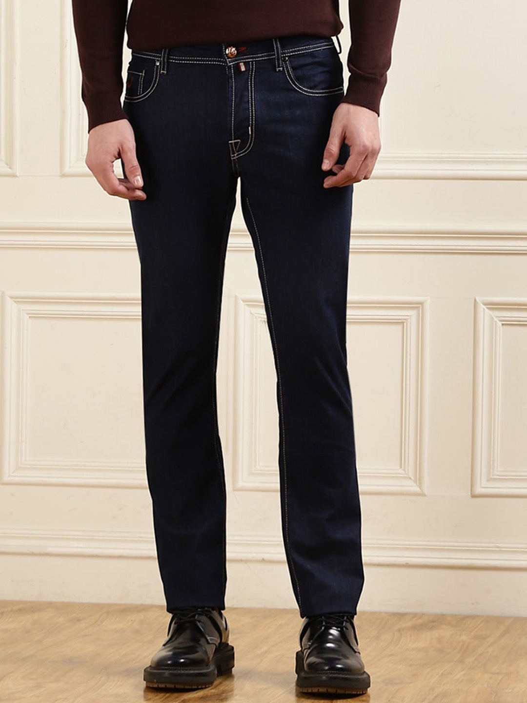 

Jacob Cohen Men Plain Slim Fit Contrast Stitch Detail Stretchable Jeans, Navy blue