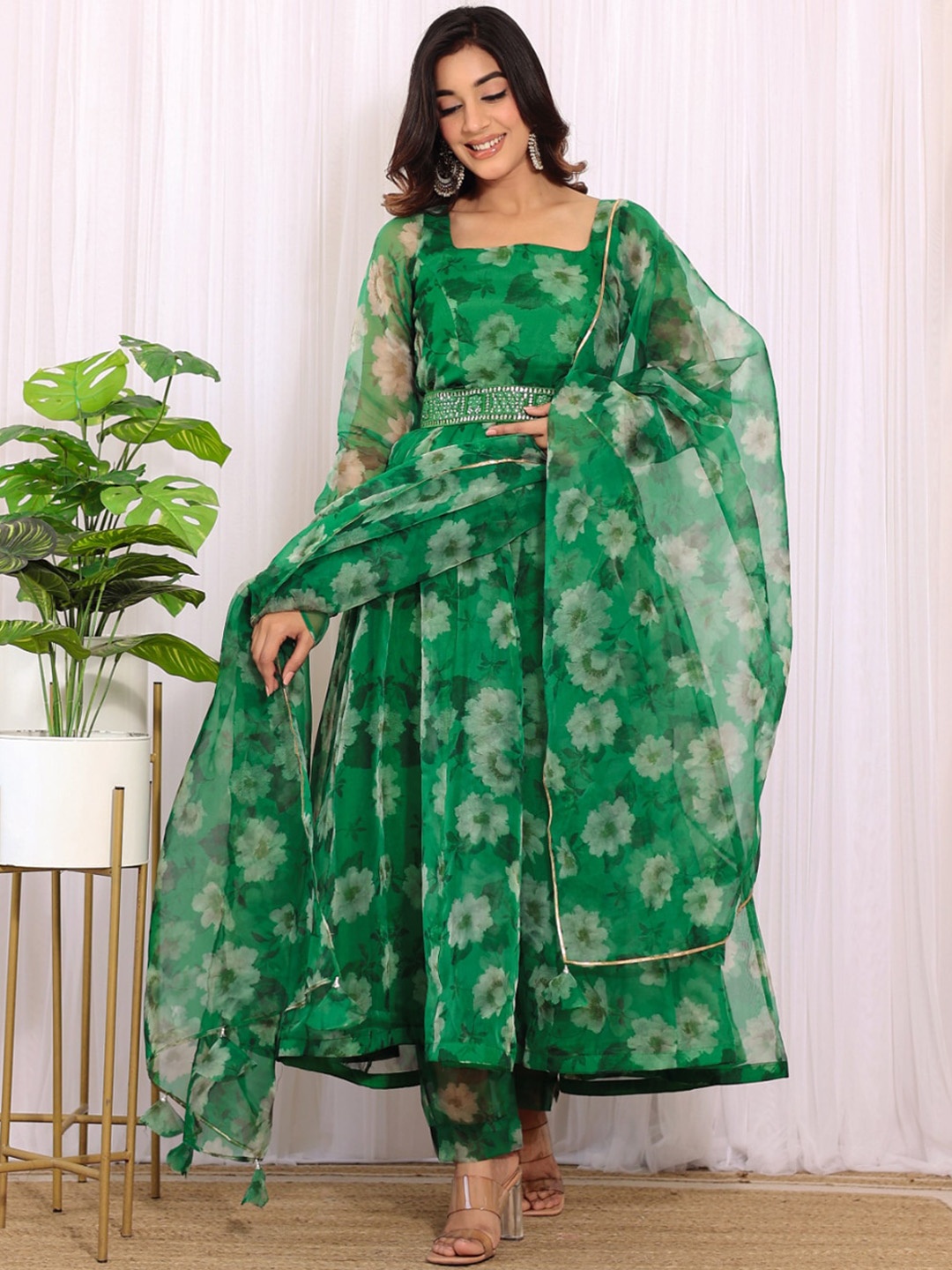 

LABEL KANUPRIYA Floral Printed Anarkali Kurta With Trousers & Dupatta, Green