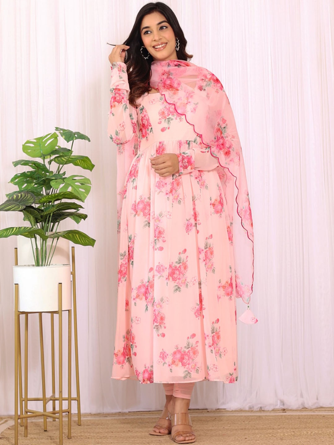 

LABEL KANUPRIYA Floral Printed Anarkali Kurta With Churidar & Dupatta, Pink