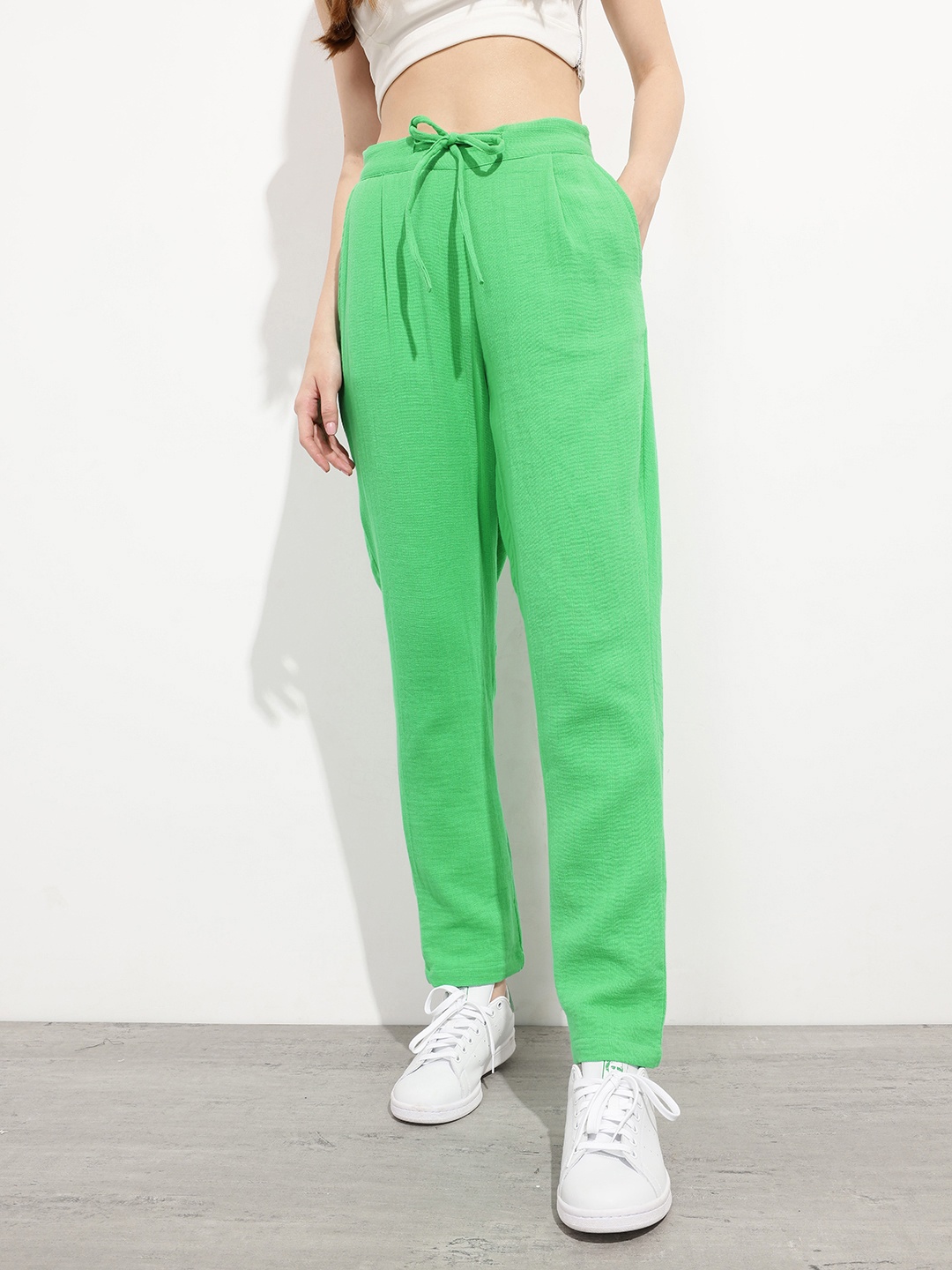

DressBerry Women Fresh Feels Relaxed Silhouette Trousers, Green